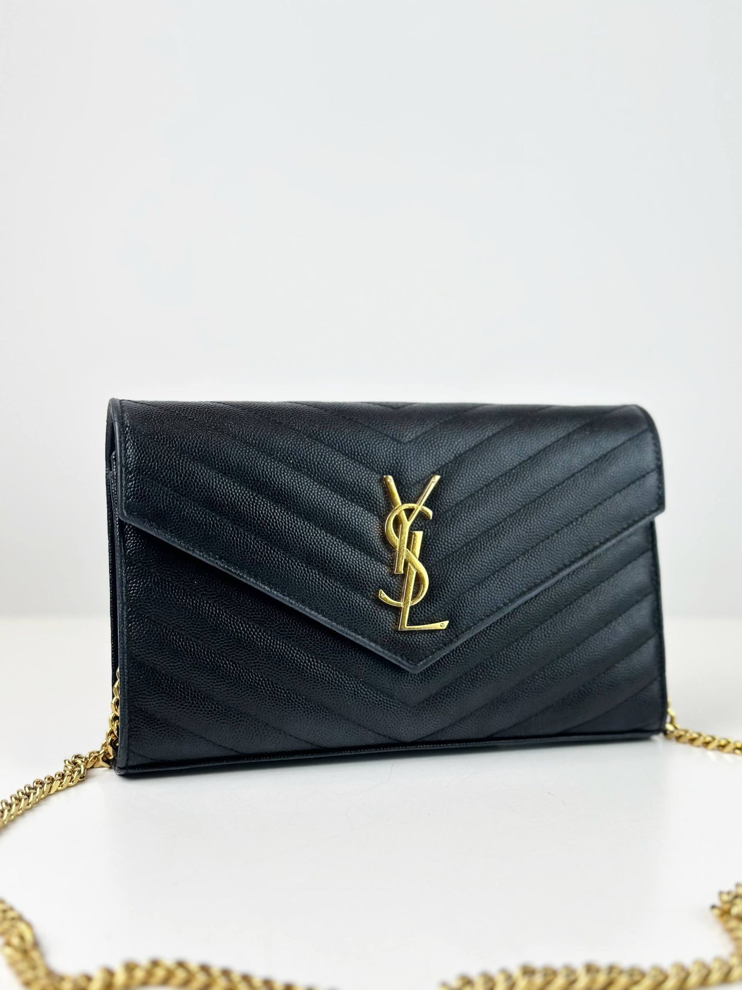 YSL ENVELOPE CASSANDRE BLACK WALLET ON CHAIN