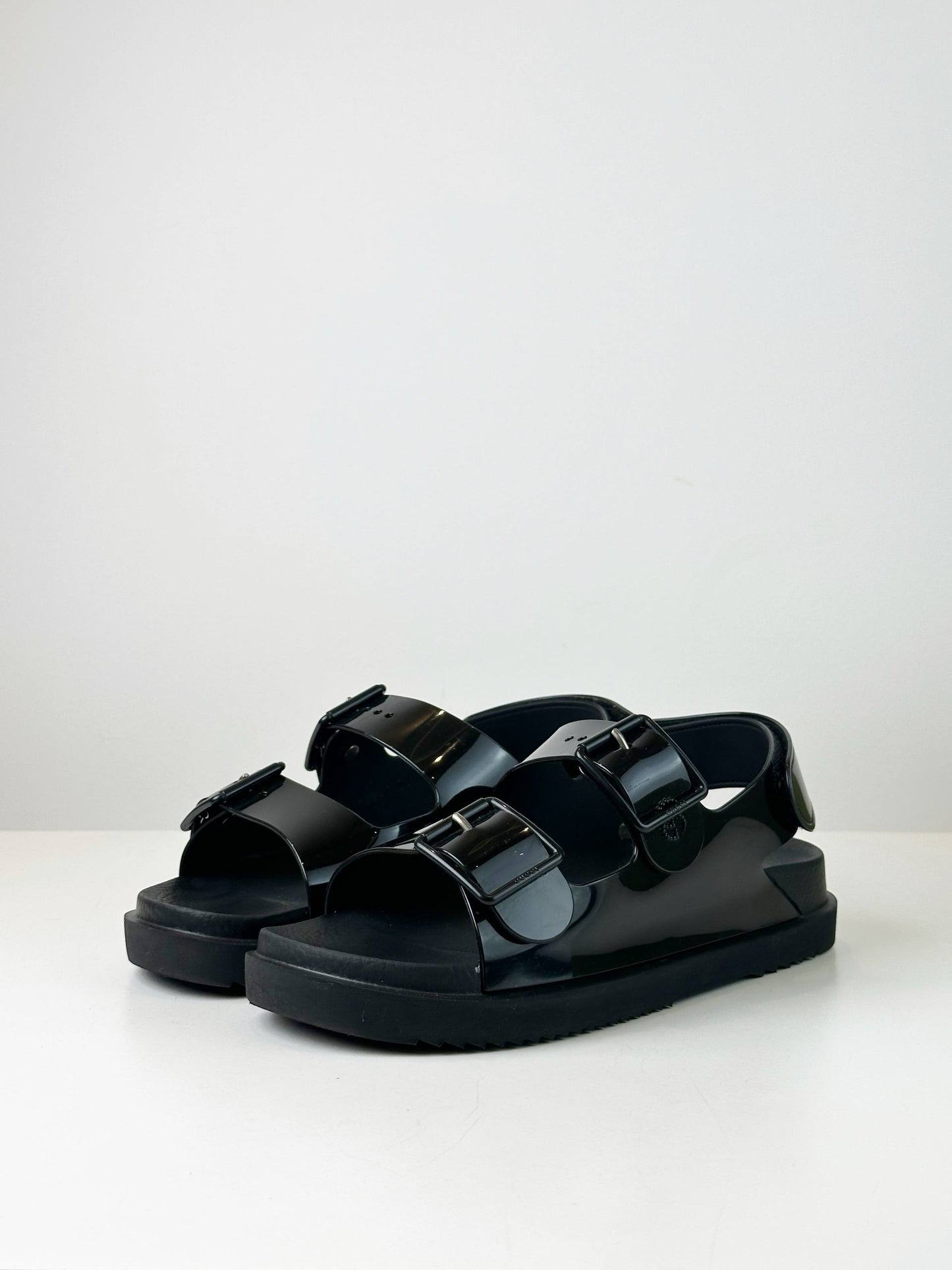 GUCCI BLACK RUBBER DOUBLE G DAD SANDALS