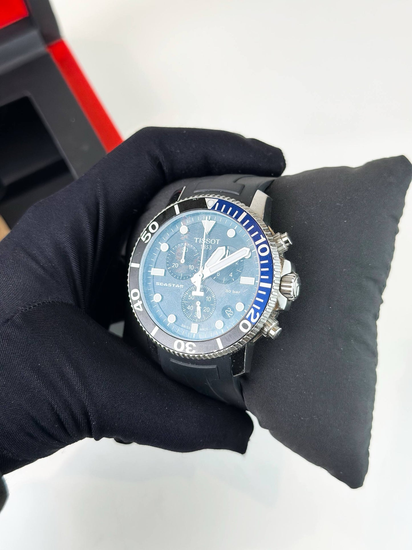 TISSOT SEASTAR 1000 CHRONOGRAPH BLACK DIAL QUARTZ WATCH