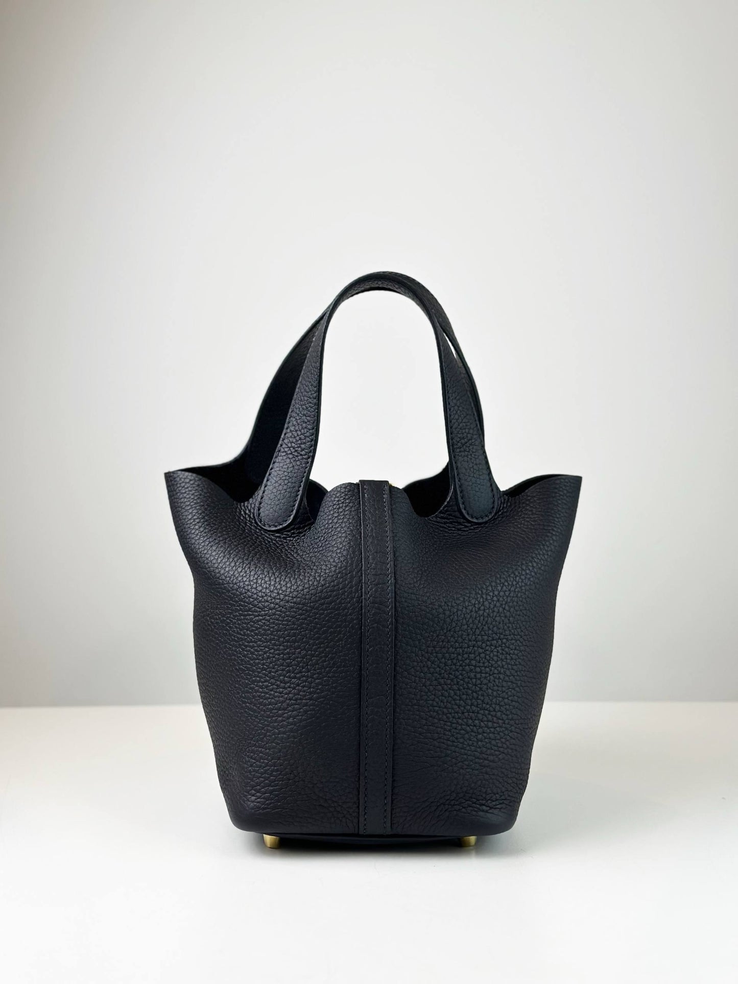 HERMES PICOTIN LOCK 18 IN NOIR TAURILLION CLEMENCE LEATHER GHW
