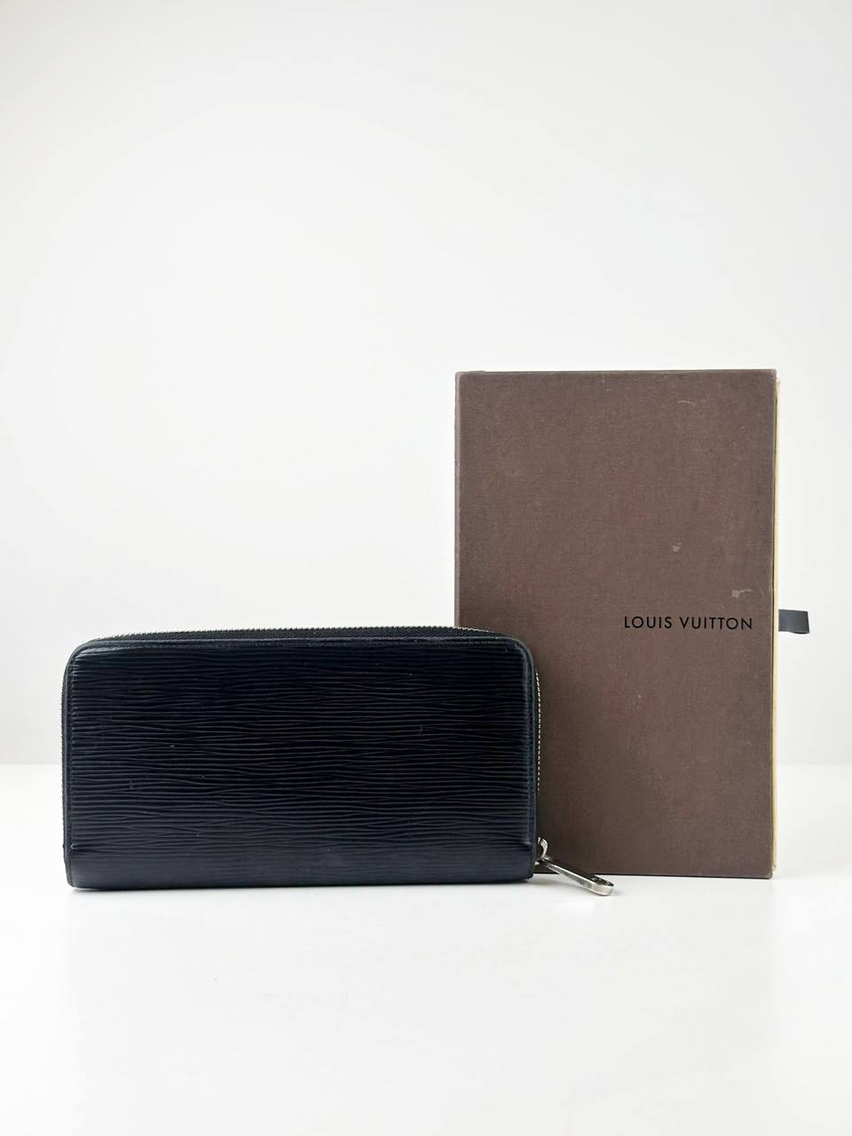LOUIS VUITTON EPI LEATHER BLACK LONG ZIPPER WALLET
