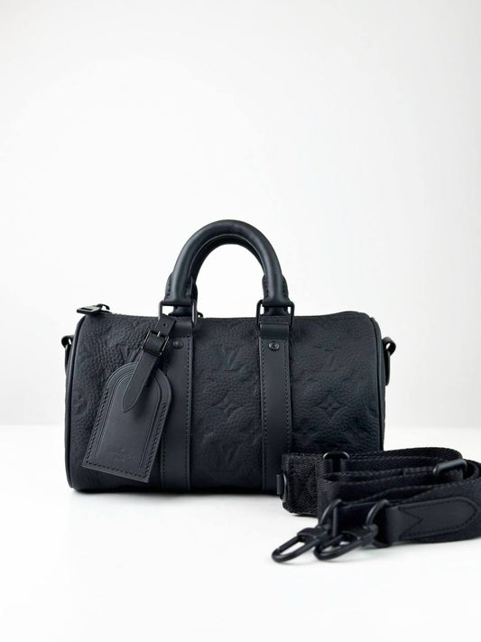 LOUIS VUITTON KEEPALL 25 BANDOULIERE TAURILLON LEATHER BLACK CROSSBODY BAG