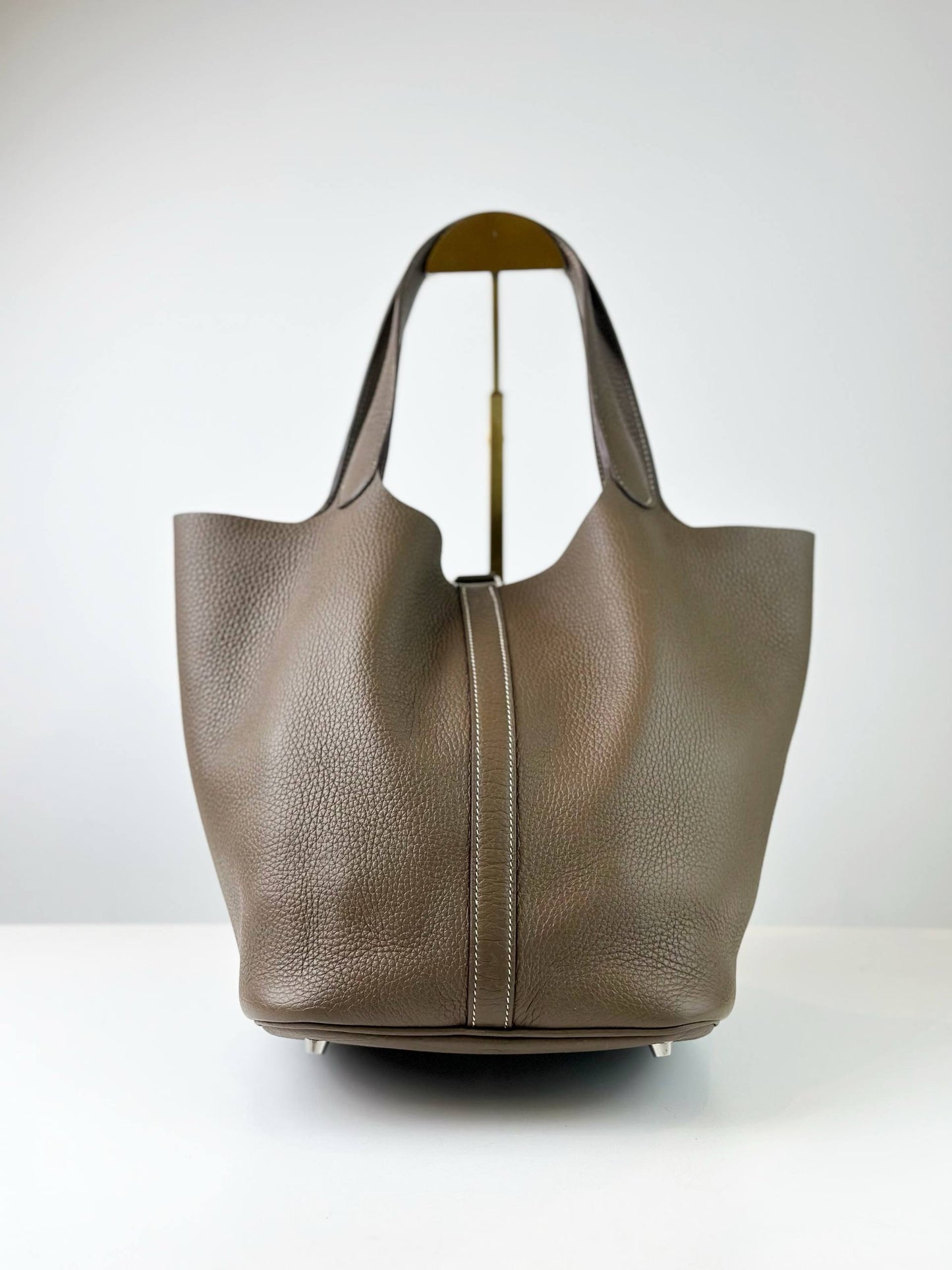 HERMES PICOTIN LOCK 26 IN ETOUPE TAURILLION CLEMENCE LEATHER