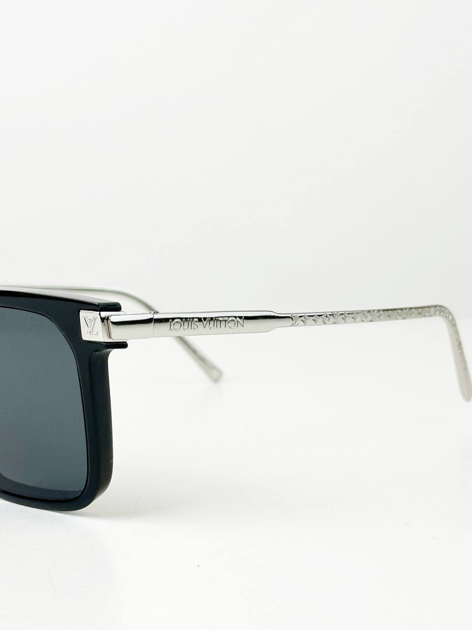 LOUIS VUITTON RISE SQUARE SUNGLASSES