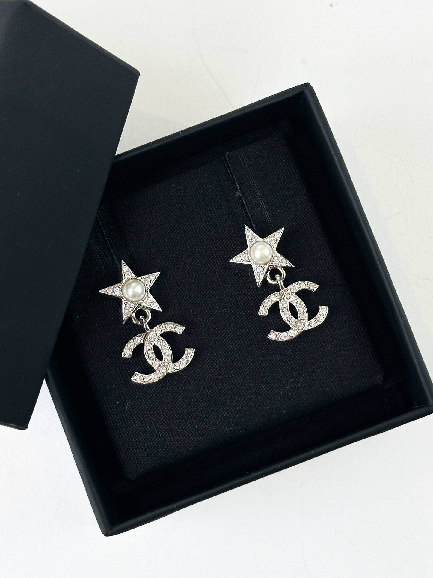 CHANEL CC CRYSTAL STAR DROP EARRINGS