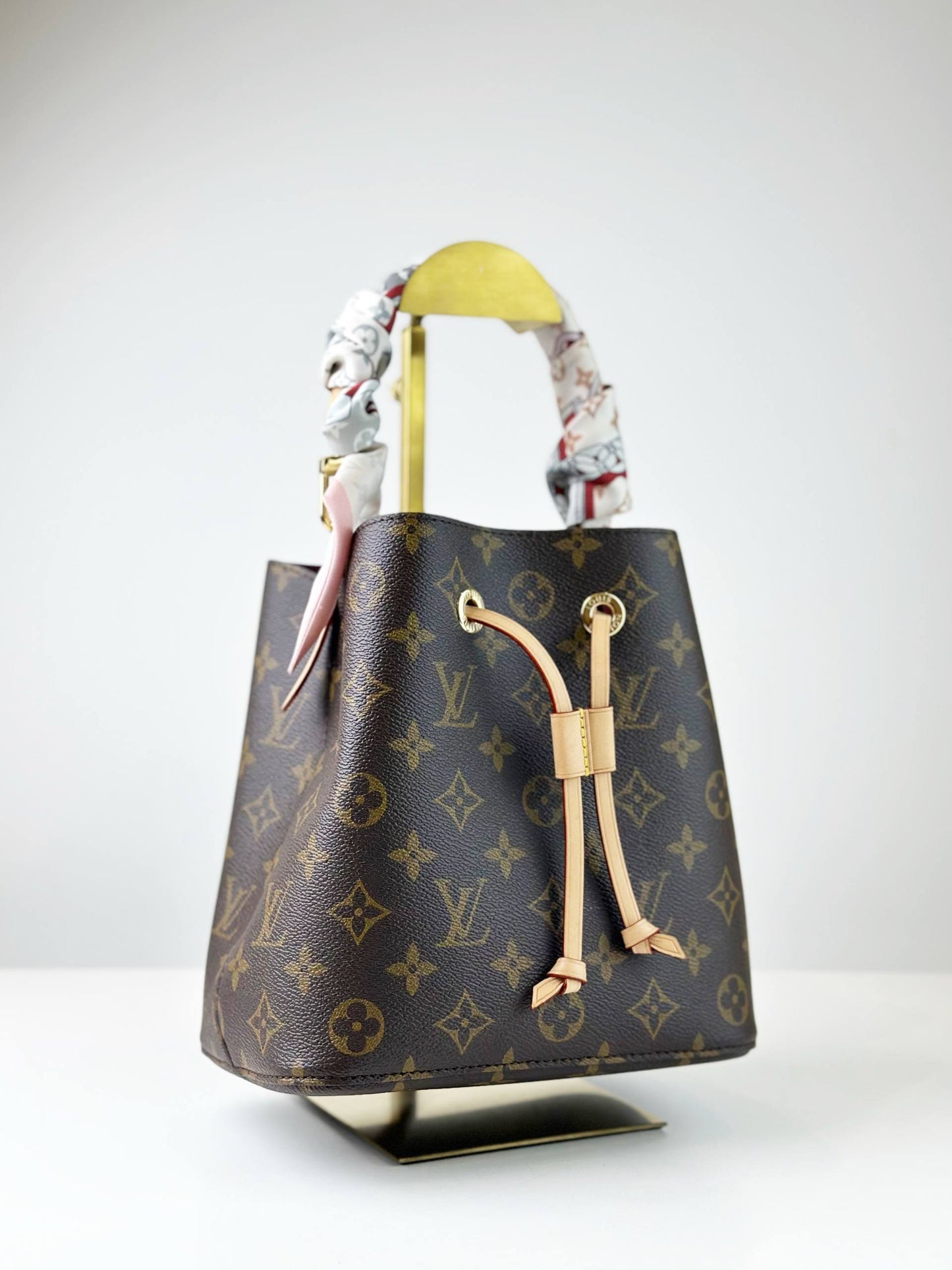 LOUIS VUITTON MONOGRAM NEONOE BB BUCKET BAG