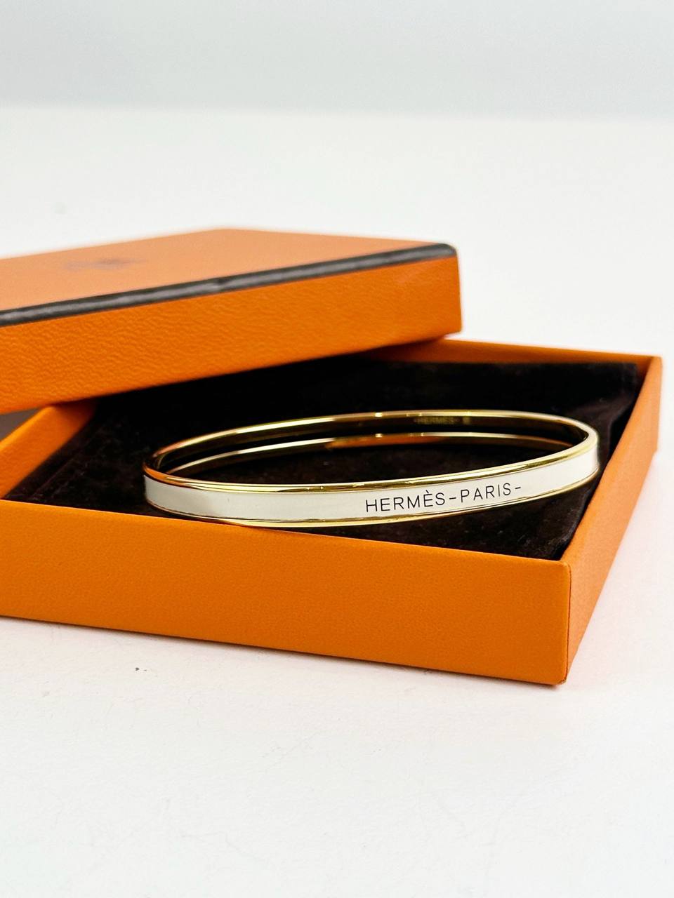 HERMES UNI WHITE BANGLE