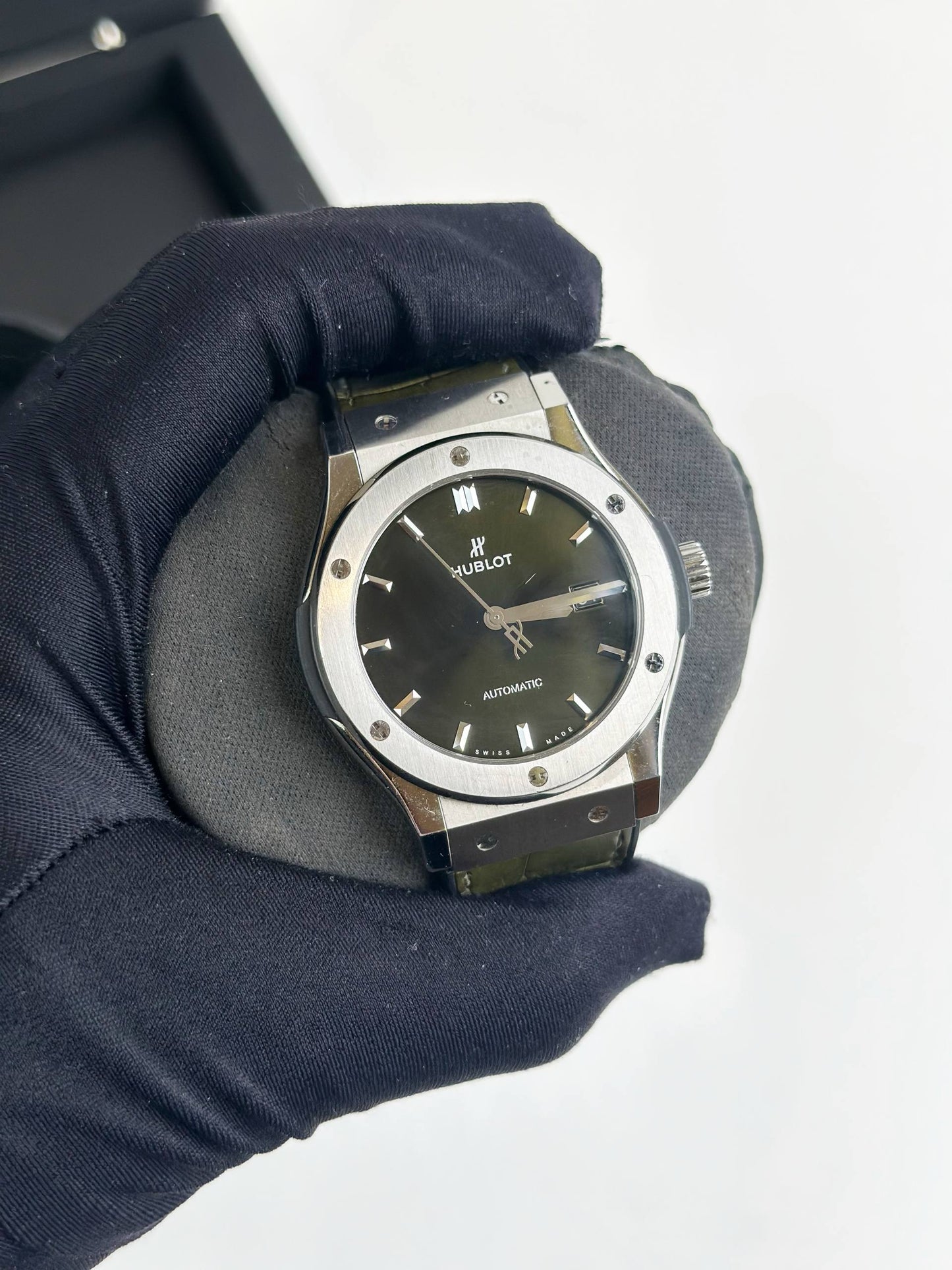 HUBLOT CLASSIC FUSHION GREEN DIAL AUTOMATIC WATCH