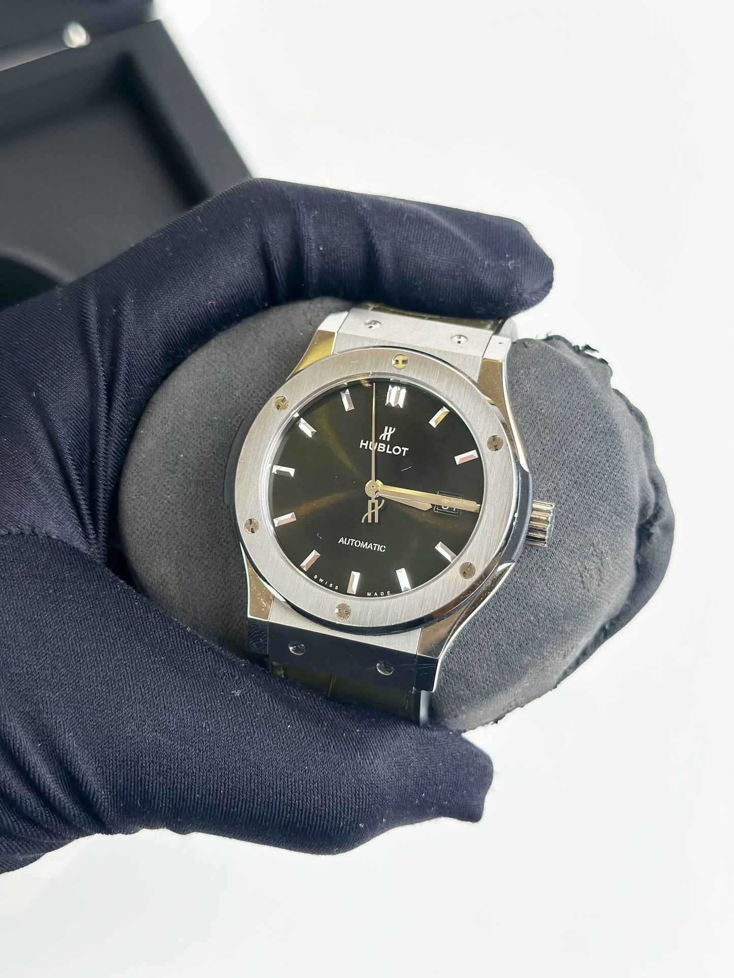 HUBLOT CLASSIC FUSHION GREEN DIAL AUTOMATIC WATCH