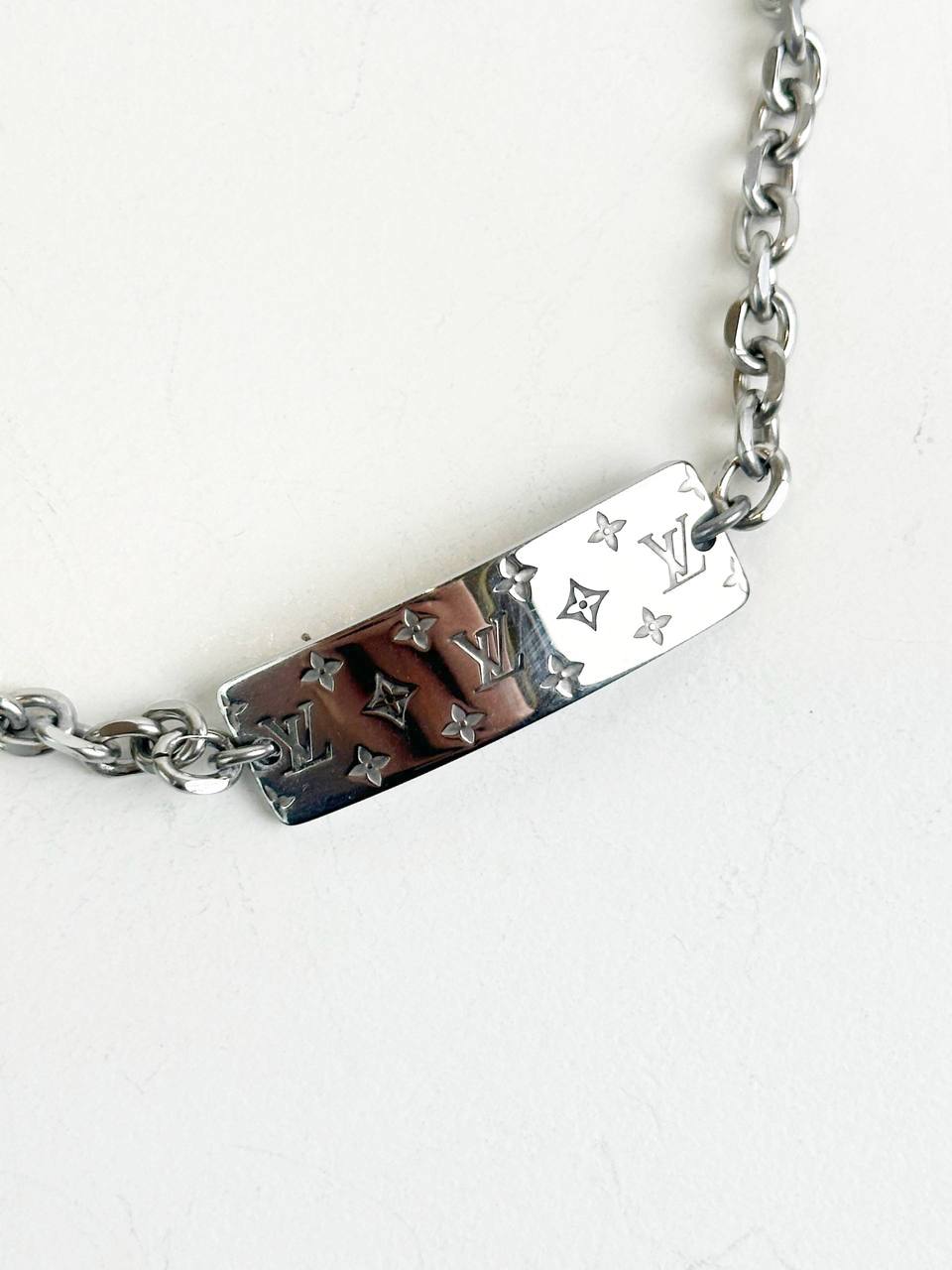 LOUIS VUITTON MONOGRAM BOLD BRACELET