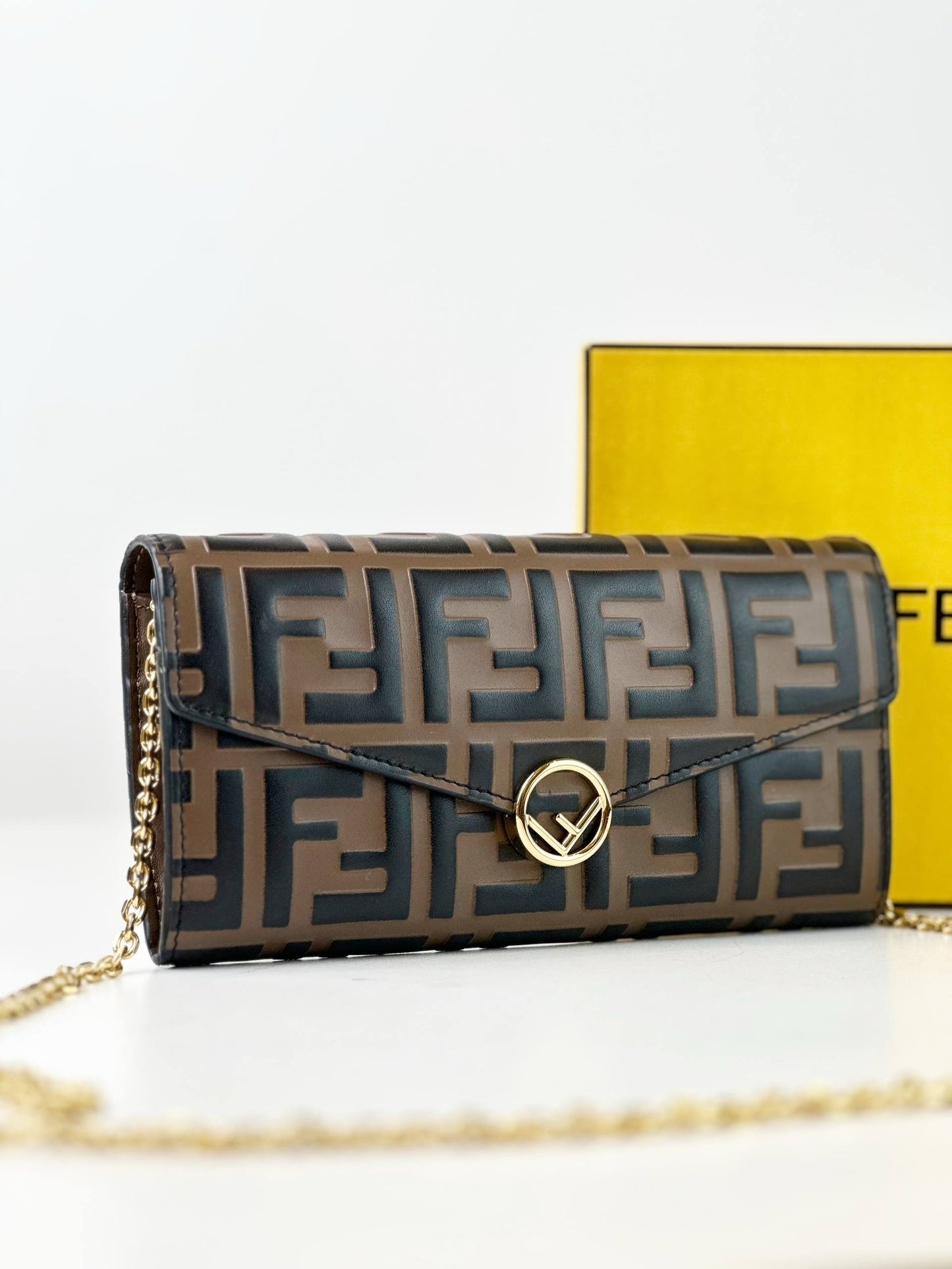 FENDI FF WALLET ON CHAIN