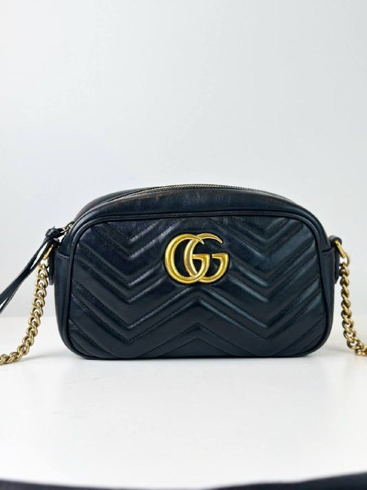 GUCCI GG MARMONT QUILTED SMALL BLACK SHOULDER BAG
