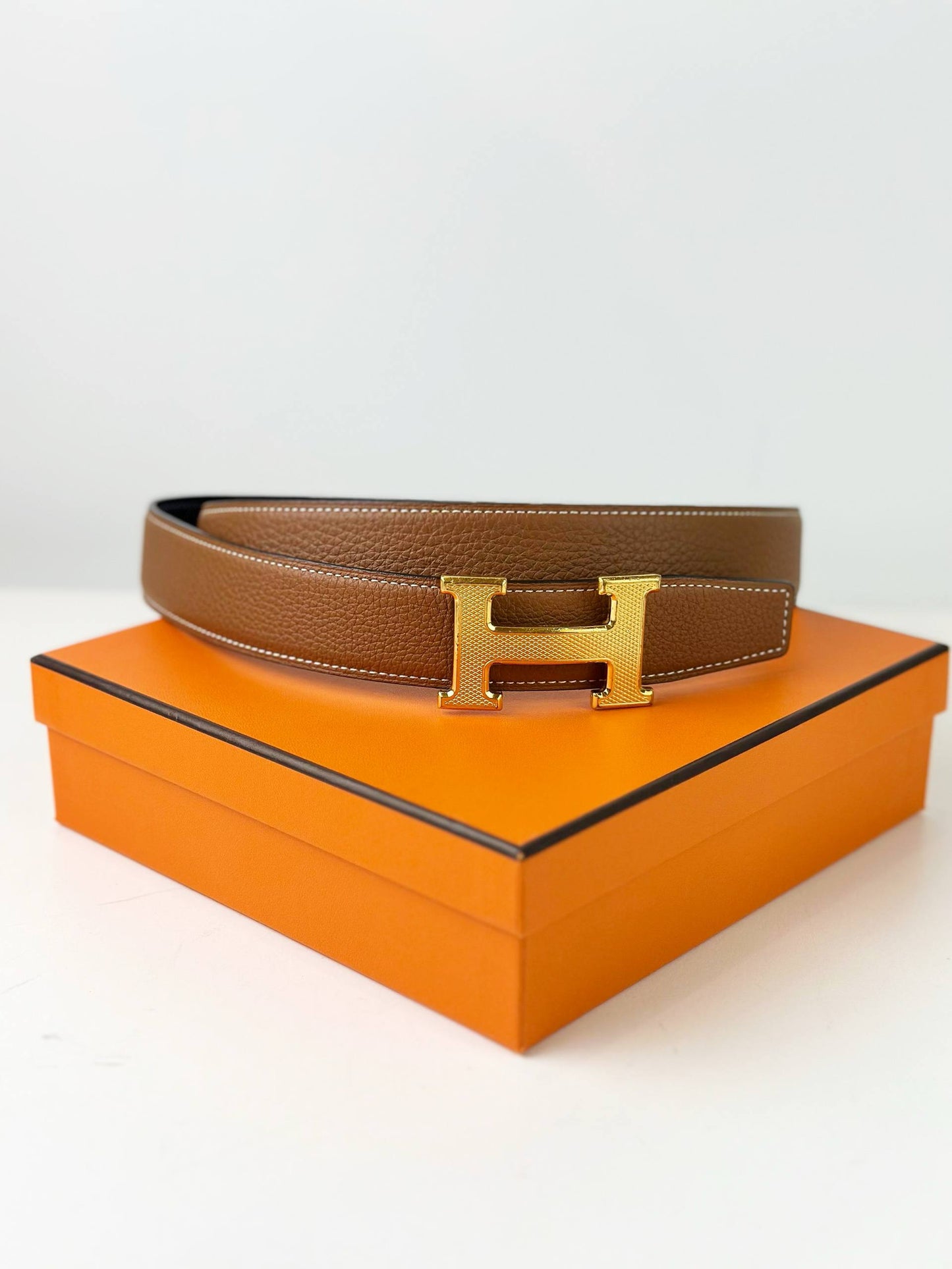HERMES H TOUAREG REVERSIBLE LEATHER GOLD BELT