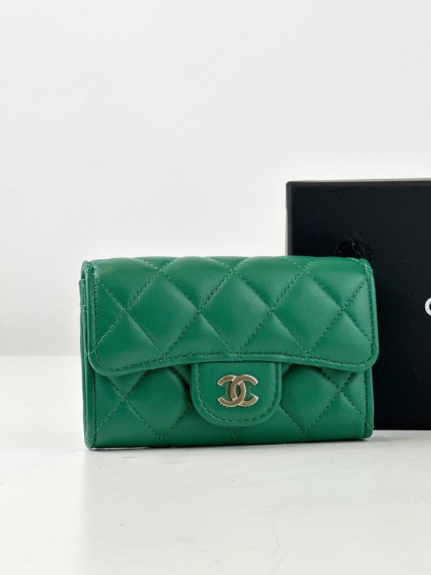 CHANEL QUILTED FLAP GREEN CARD HOLDER