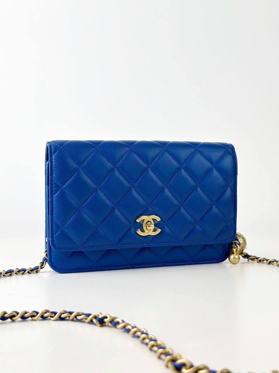 CHANEL PEARL CRUSH BLUE WALLET ON CHAIN GHW