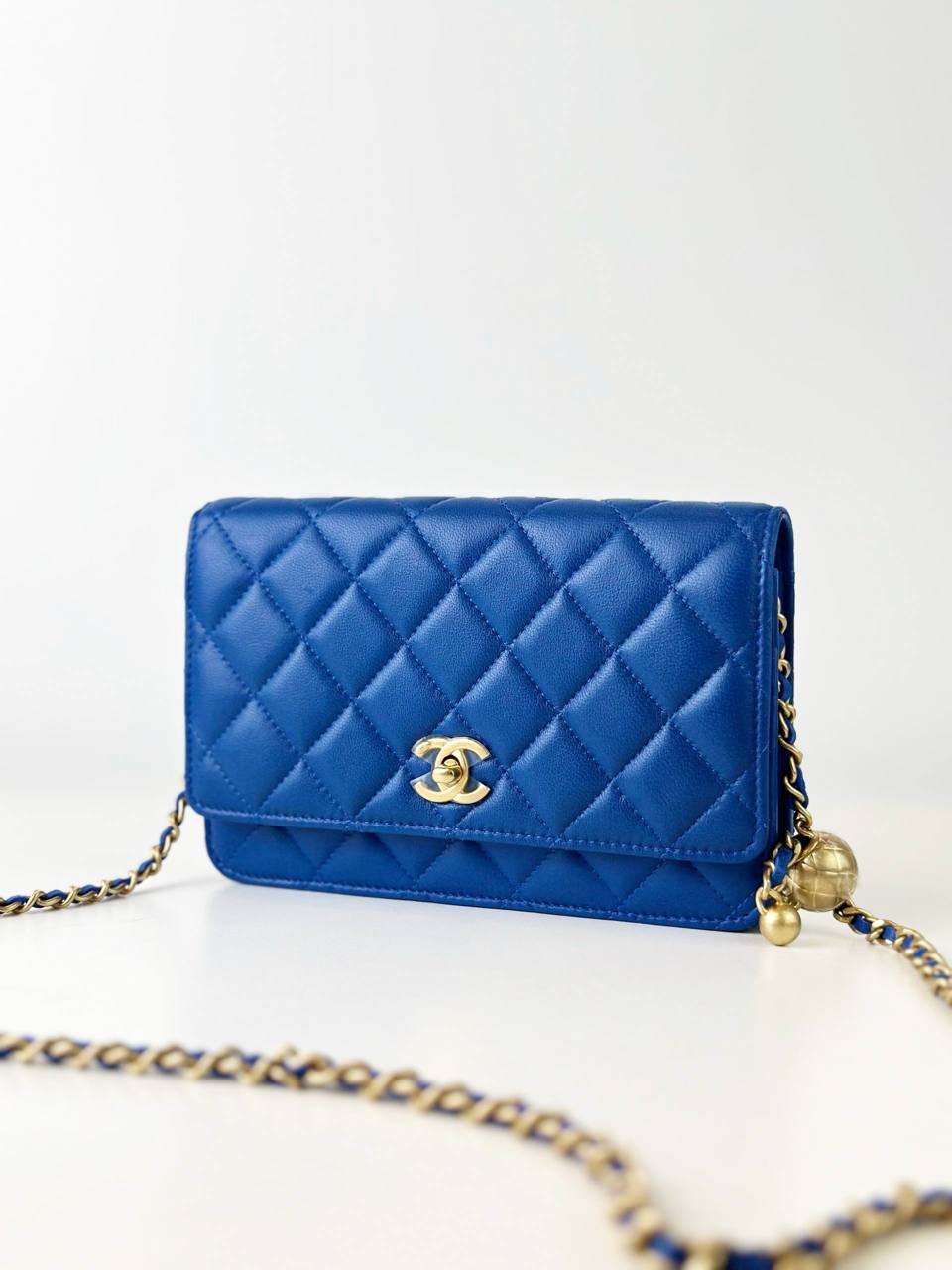 CHANEL PEARL CRUSH BLUE WALLET ON CHAIN GHW