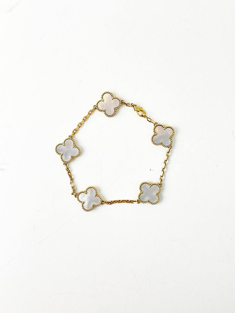 VCA VAN CLEEF & ARPELS VINTAGE ALHAMBRA MOTHER OF PEARL YELLOW GOLD BRACELET