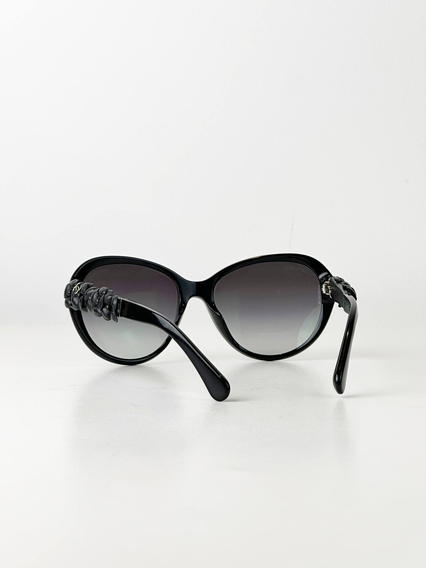 CHANEL BLACK CAT EYE FRAME CAMELLIA SUNGLASSES