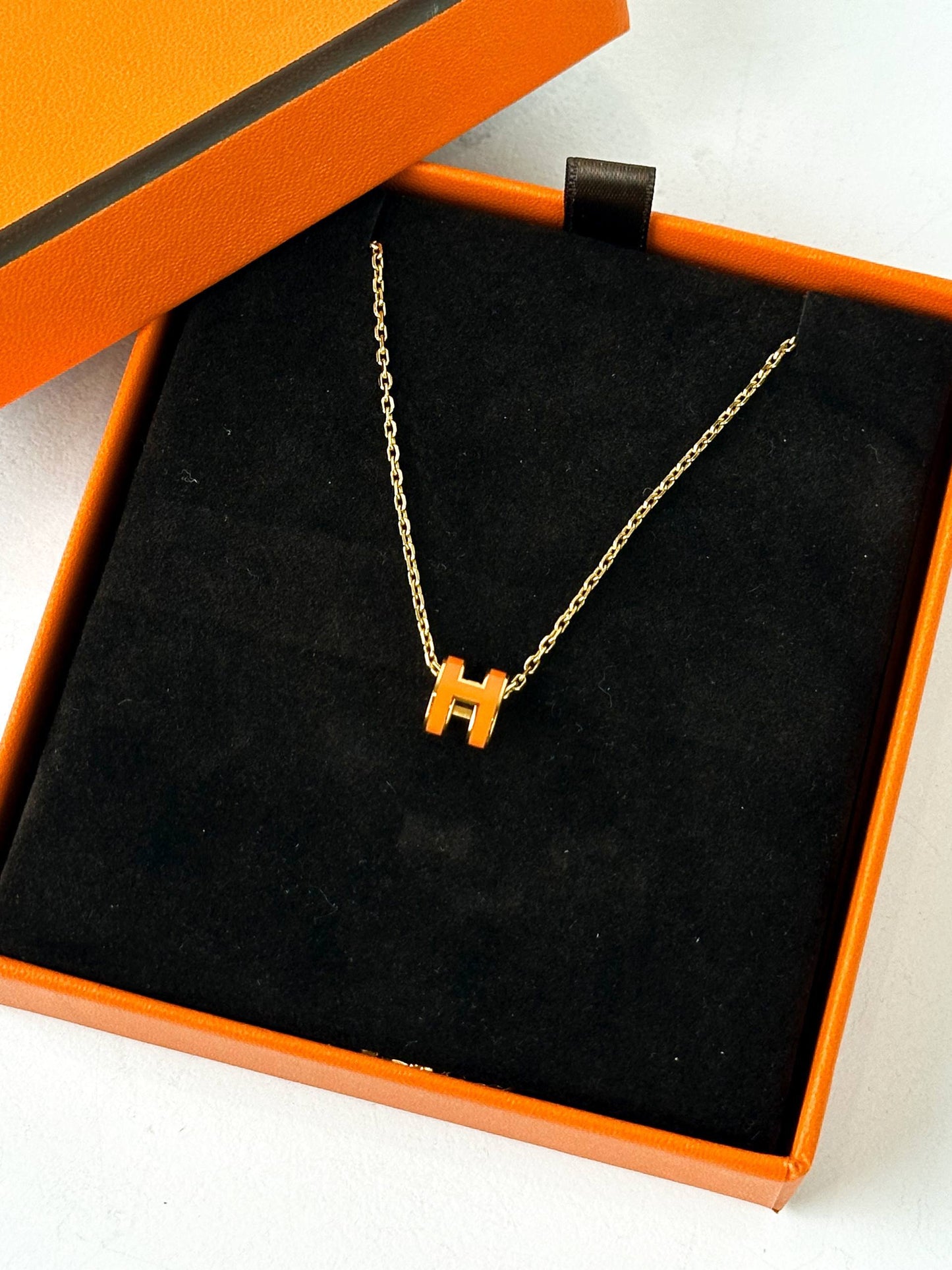 HERMES MINI H POP ORANGE NECKLACE