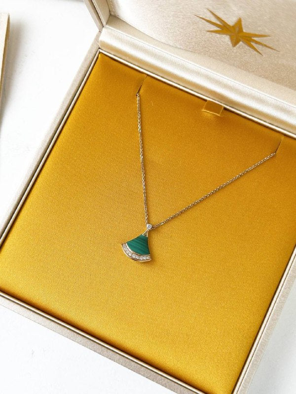 BVLGARI DIVAS' DREAM MALACHITE 18K 750 ROSE GOLD DIAMOND NECKLACE