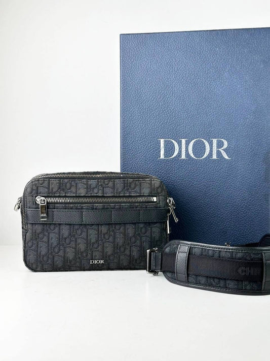 DIOR OBLIQUE BLACK SAFARI CROSSBODY BAG