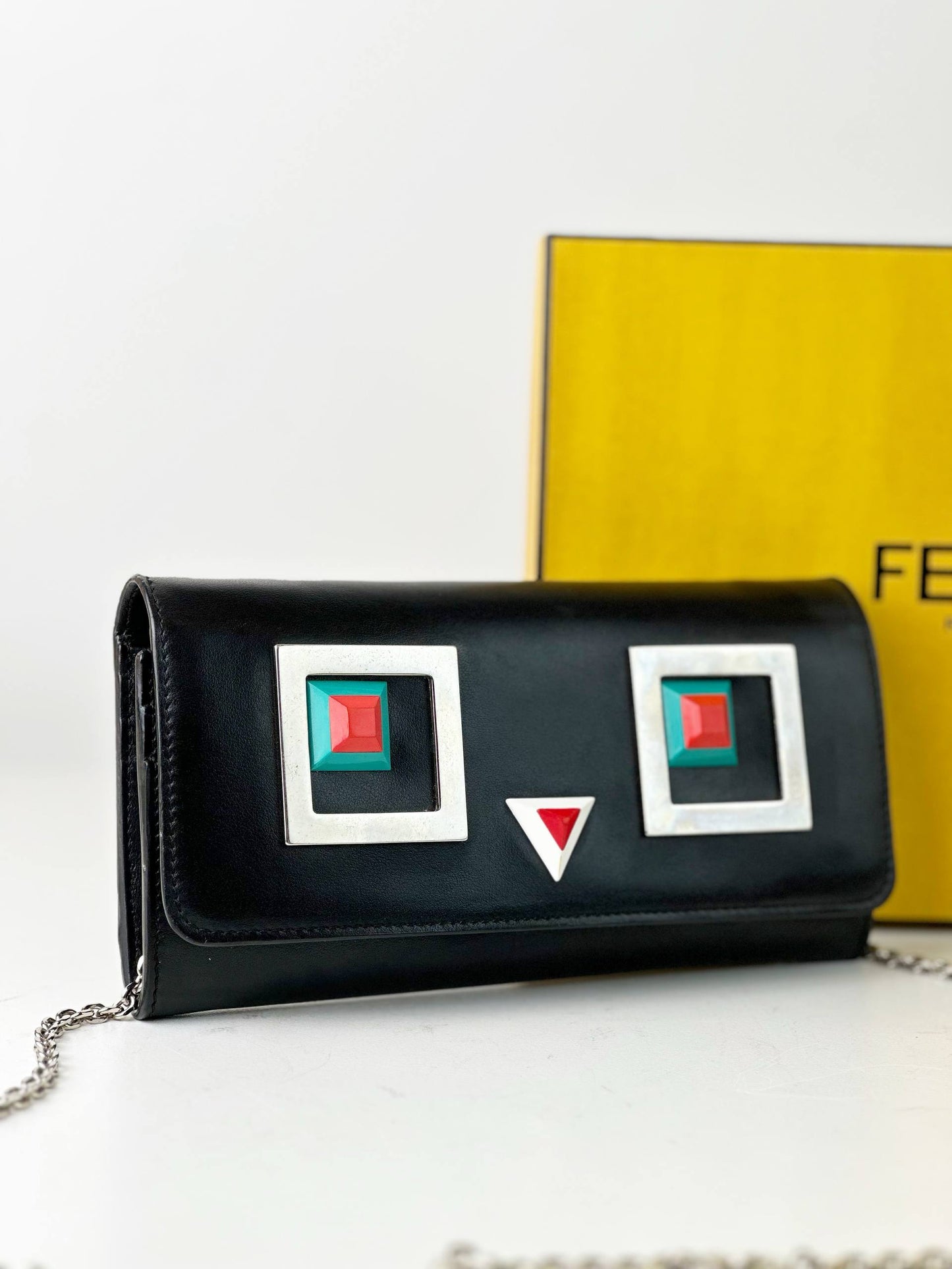 FENDI BLACK WALLET ON CHAIN