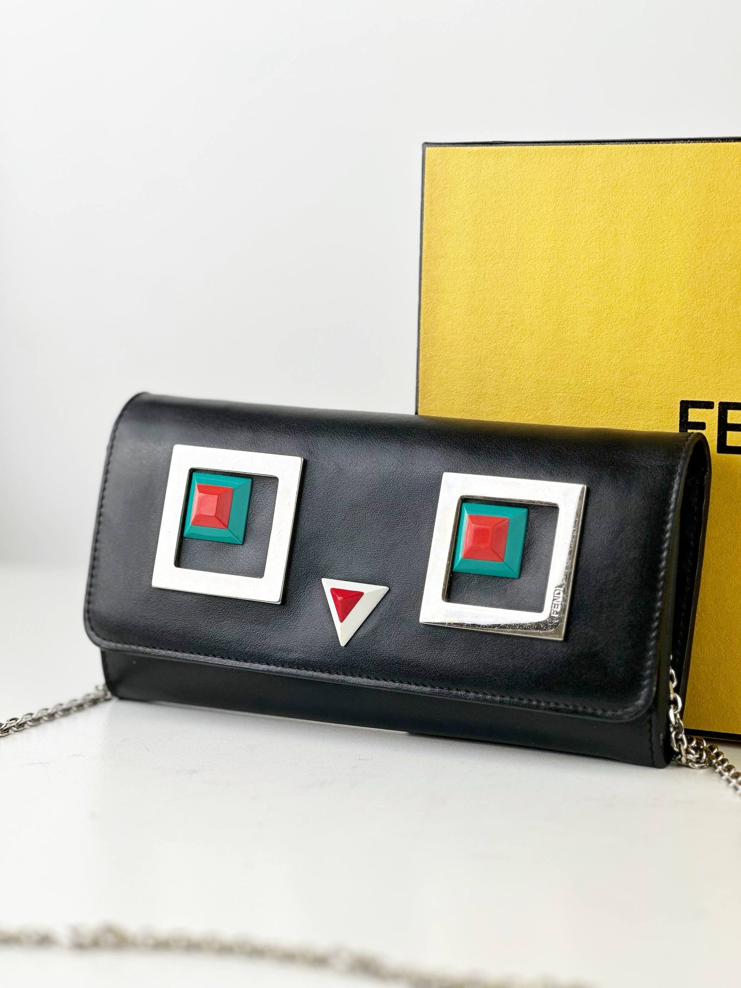 FENDI BLACK WALLET ON CHAIN