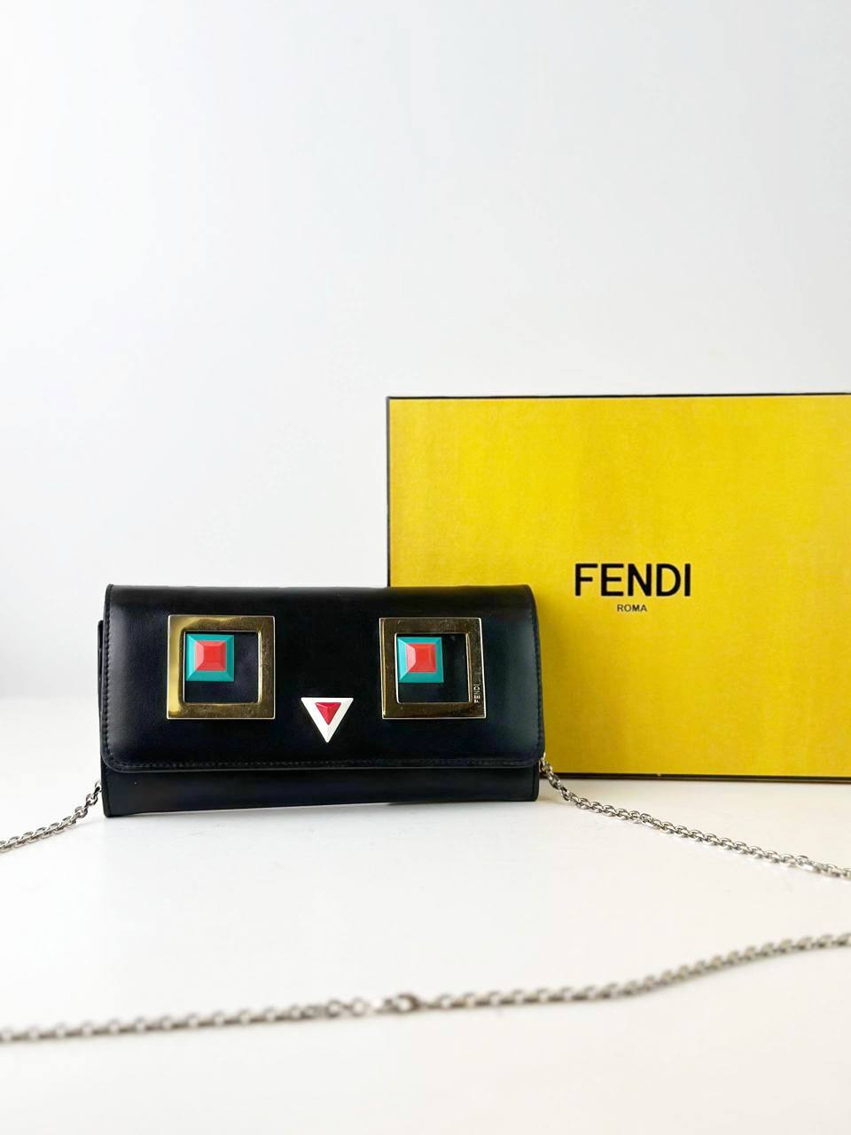FENDI BLACK WALLET ON CHAIN