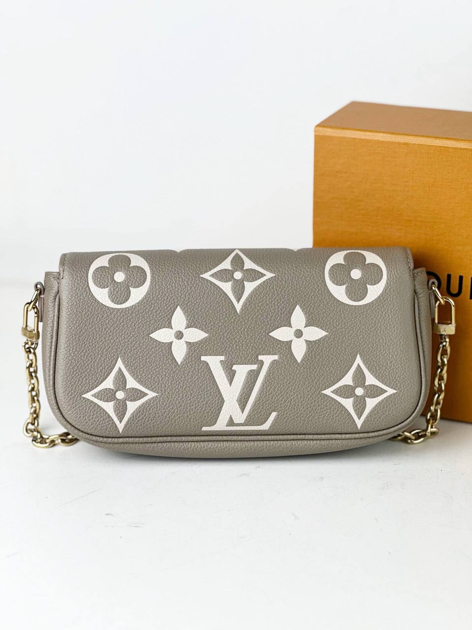 LOUIS VUITTON IVY BICOLOR MONOGRAM WALLET ON CHAIN
