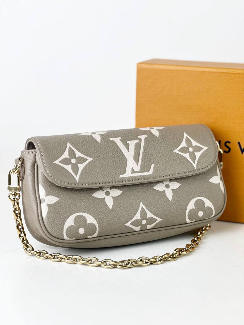 LOUIS VUITTON IVY BICOLOR MONOGRAM WALLET ON CHAIN