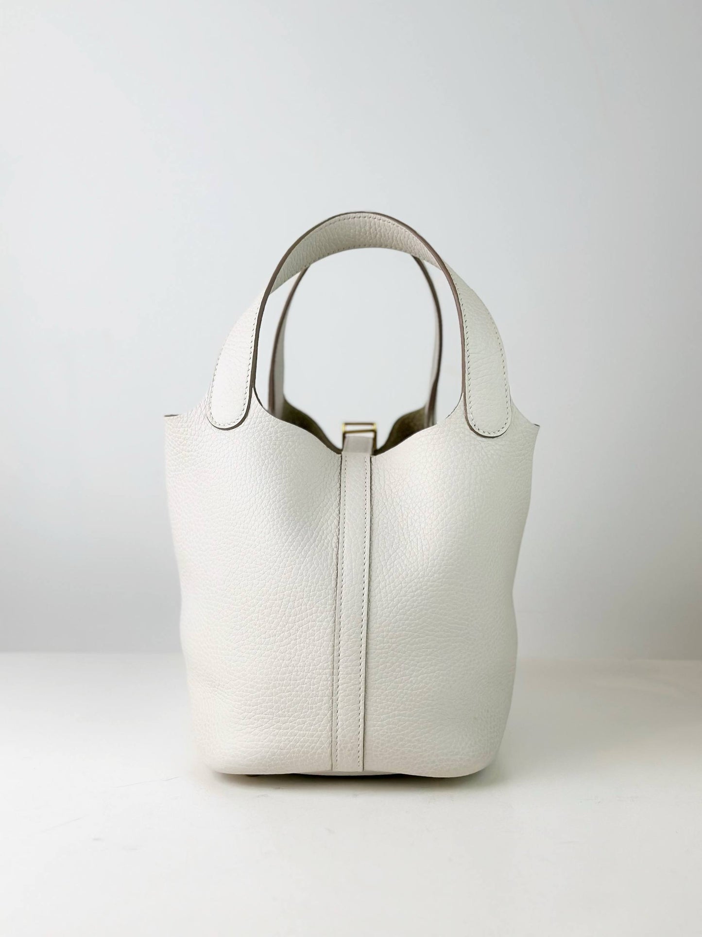 HERMES PICOTIN LOCK 18 IN WHITE TAURILLION CLEMENCE LEATHER GHW