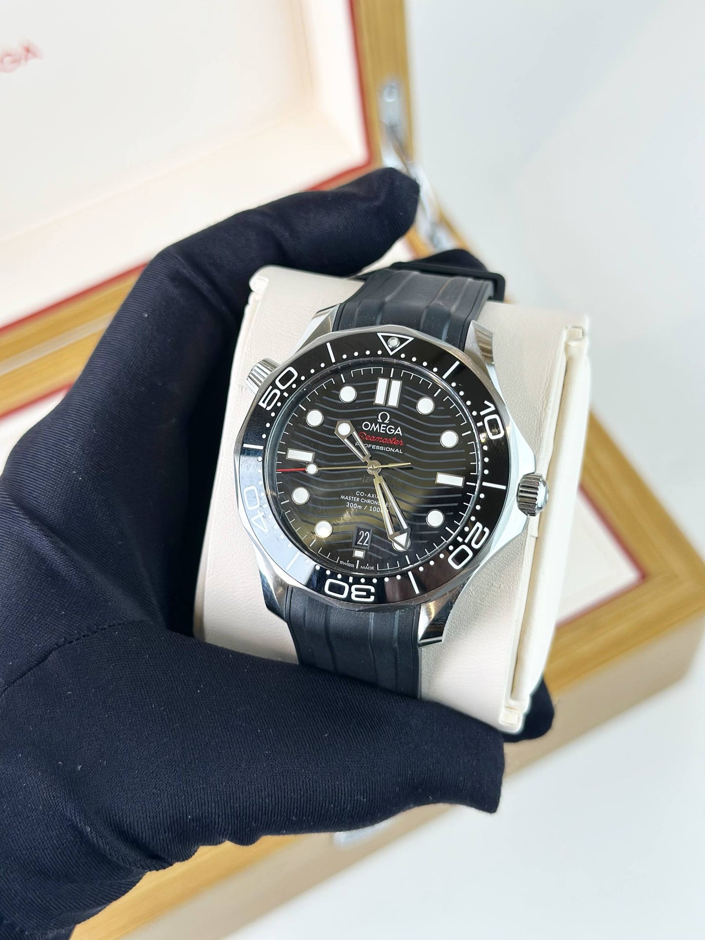 OMEGA SEAMASTER DIVER 300M 210.32.42.20.01.001 BLACK DIAL AUTOMATIC WATCH